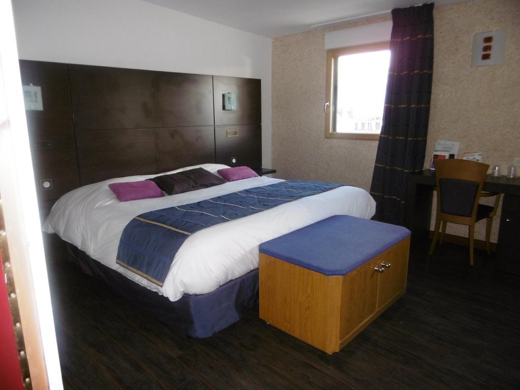 Hotel De L'Arrivee Guingamp Zewnętrze zdjęcie