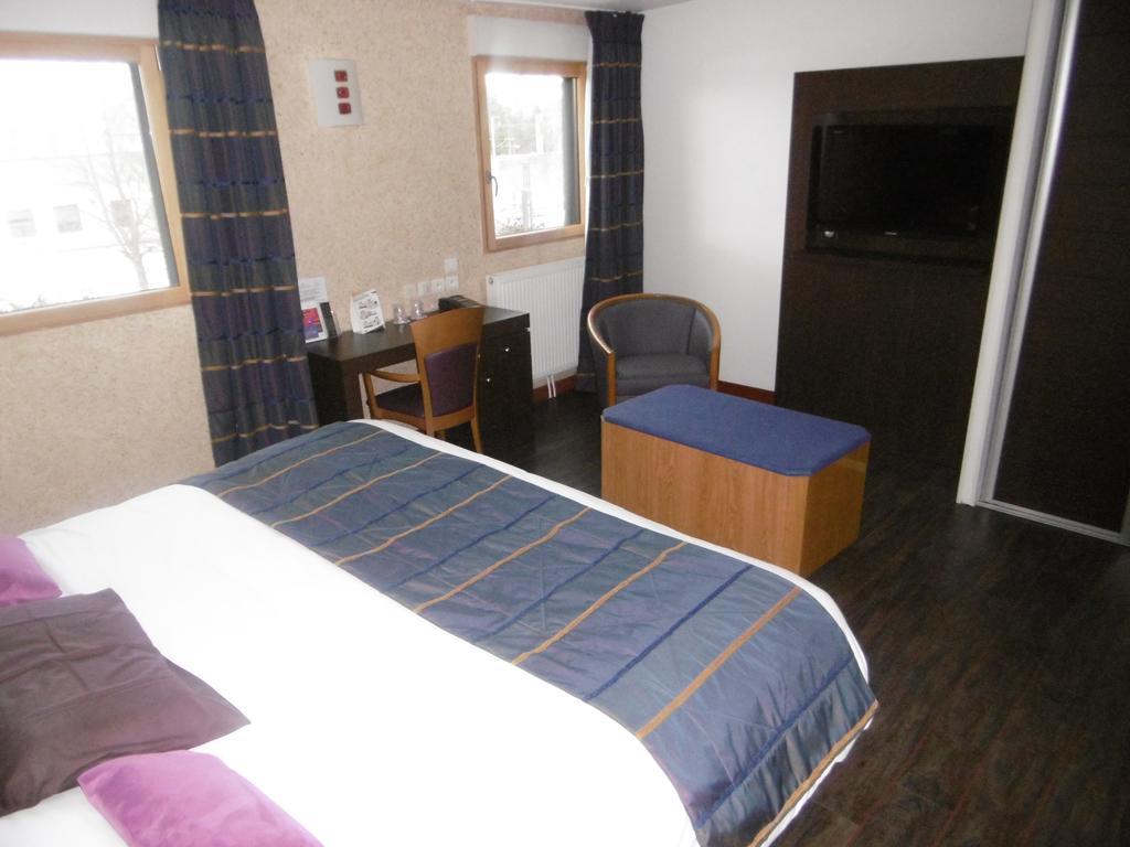 Hotel De L'Arrivee Guingamp Zewnętrze zdjęcie