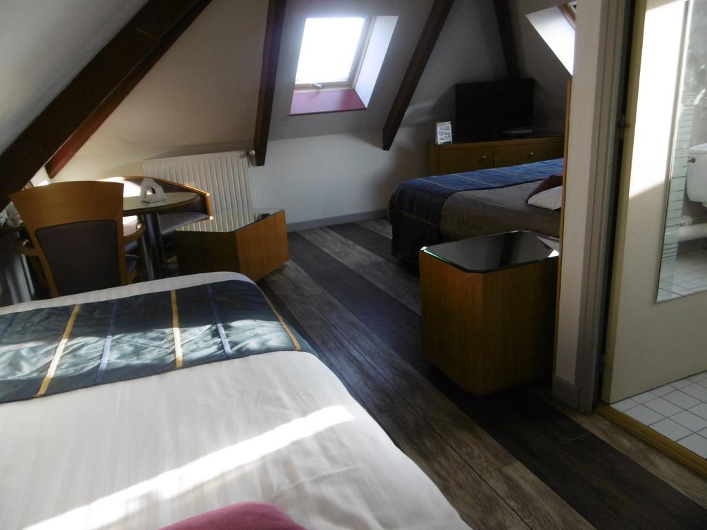 Hotel De L'Arrivee Guingamp Zewnętrze zdjęcie