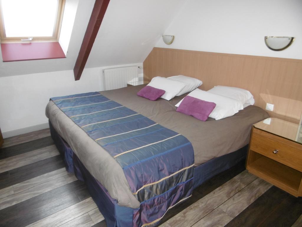 Hotel De L'Arrivee Guingamp Zewnętrze zdjęcie