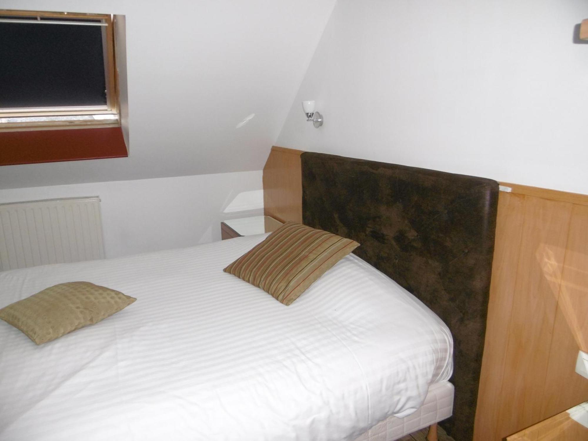 Hotel De L'Arrivee Guingamp Zewnętrze zdjęcie
