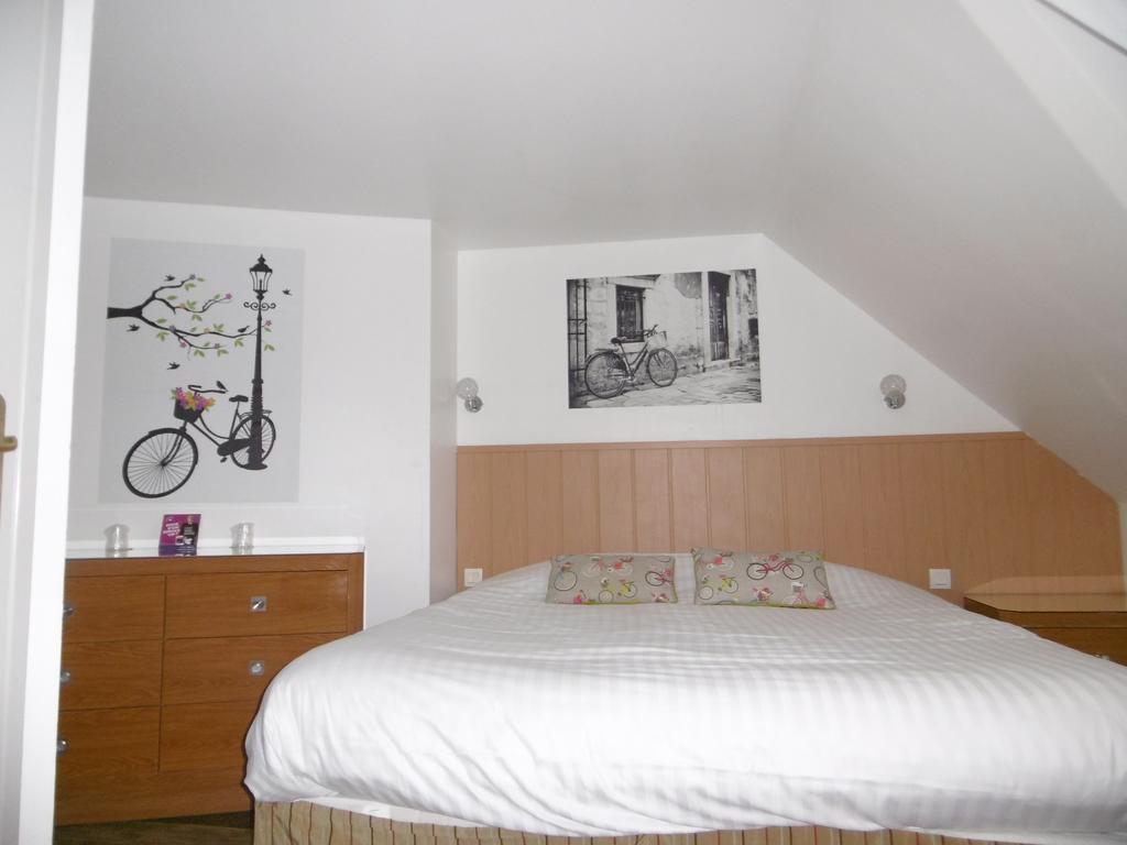 Hotel De L'Arrivee Guingamp Zewnętrze zdjęcie