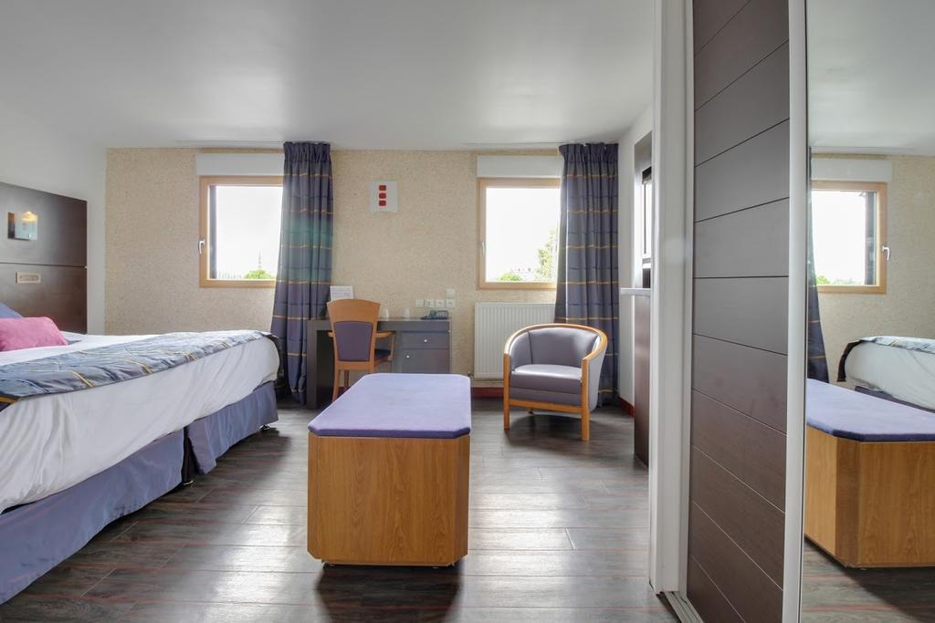 Hotel De L'Arrivee Guingamp Zewnętrze zdjęcie